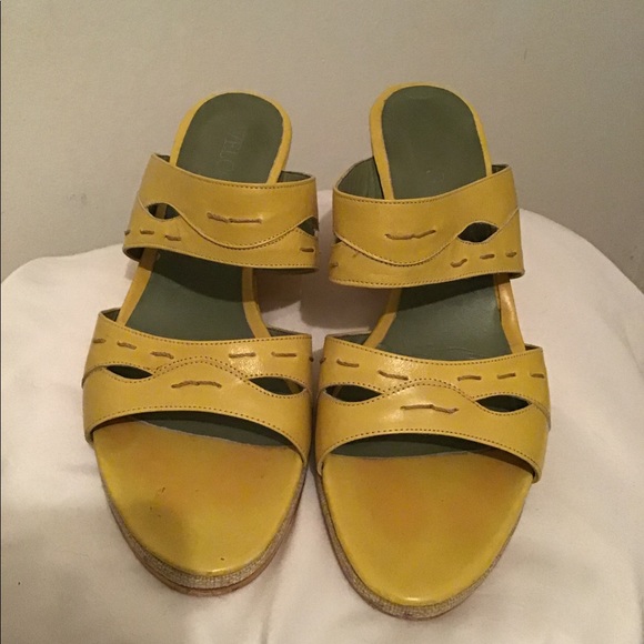 Welcome Sandals - Picture 2 of 7